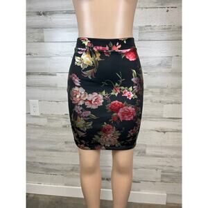 Charlotte Russe-"Glam Squad" Satin Poly Spandex Floral Skirt Size Medium Bodycon